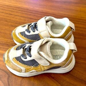 Zara Toddler Sneakers. Tan and gray. Size 22EU. US size 6